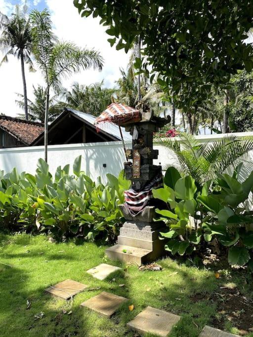 Villa Vespa Lovina エクステリア 写真